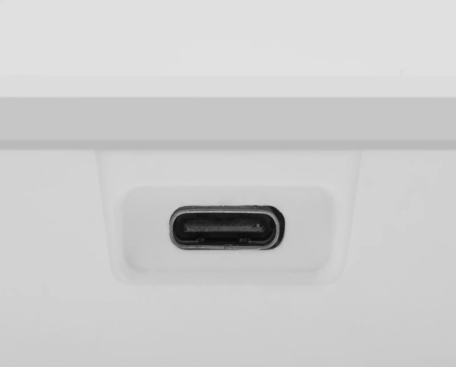 Cellnergy FootCharge charger port